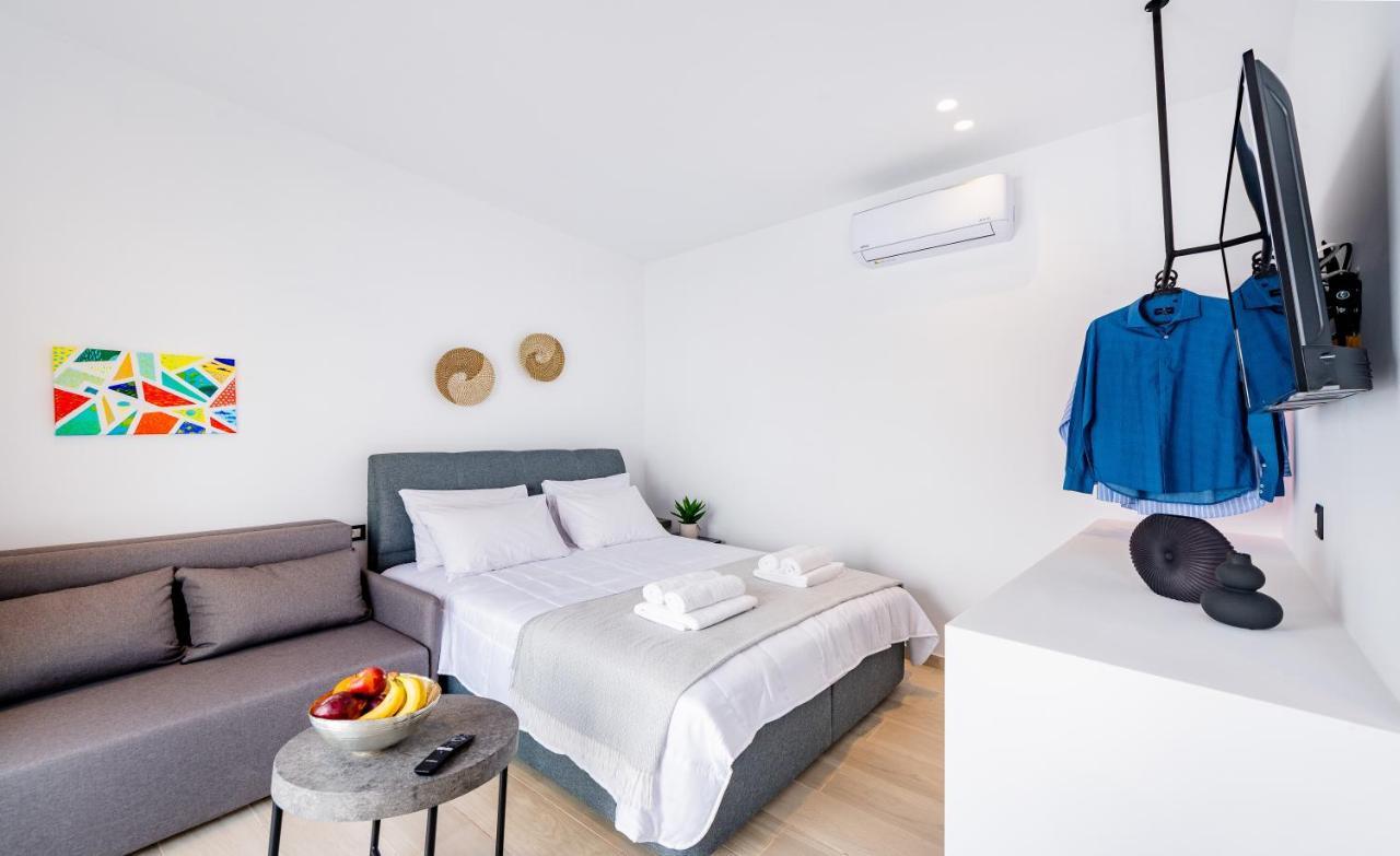 Sunwaves Beach Studio I Ialysos  Extérieur photo
